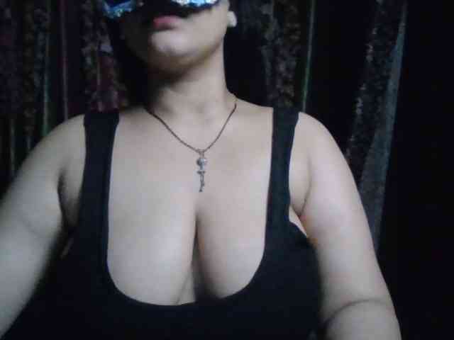 Naughtyladki webcam