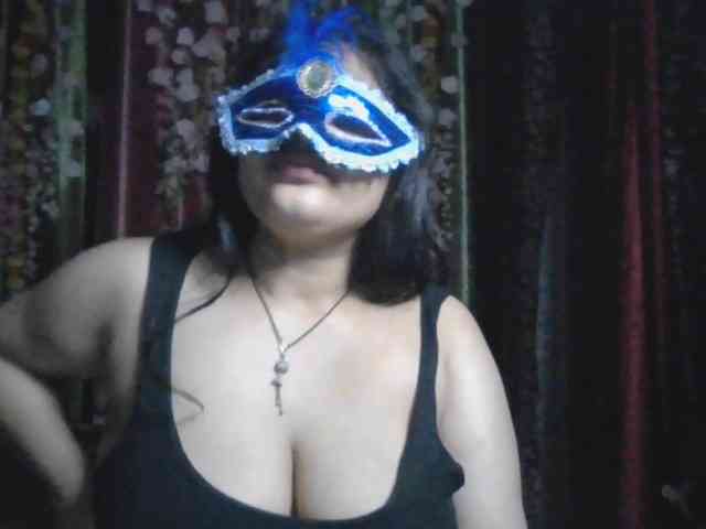 Naughtyladki webcam