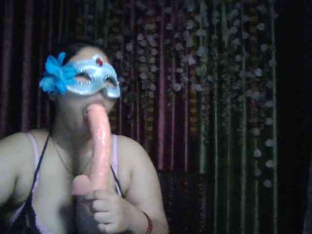 Naughtyladki webcam