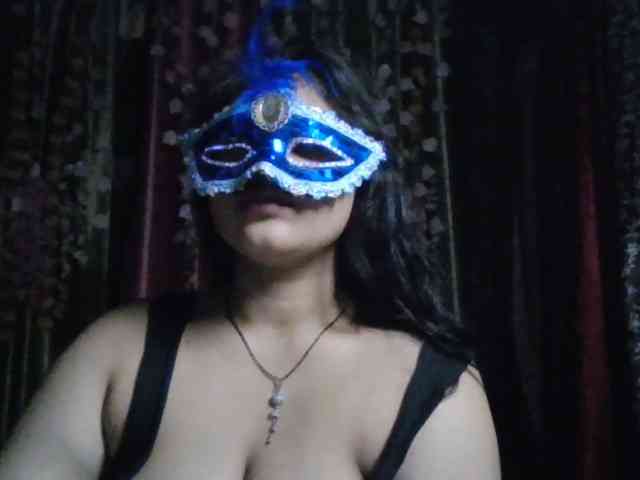 Naughtyladki webcam