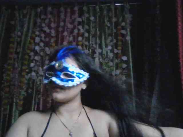 Naughtyladki webcam