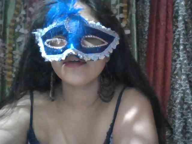 Naughtyladki webcam