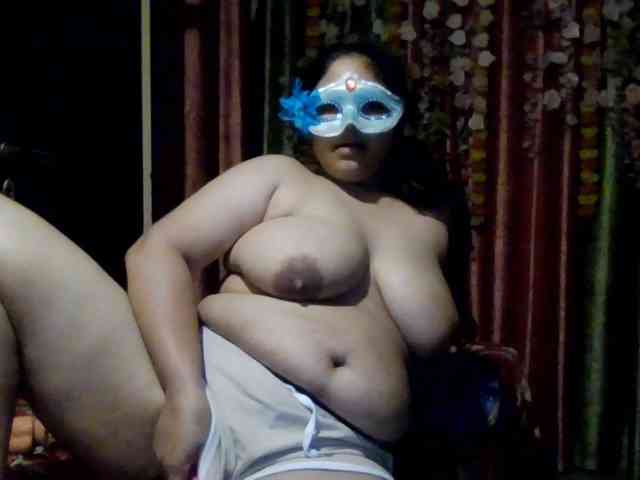 Naughtyladki webcam