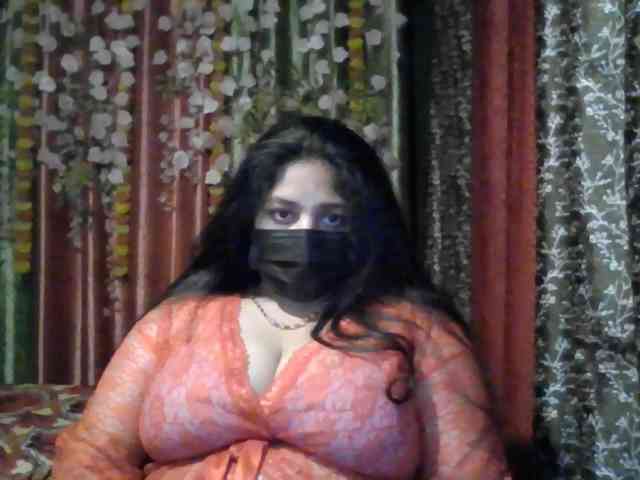Naughtyladki webcam