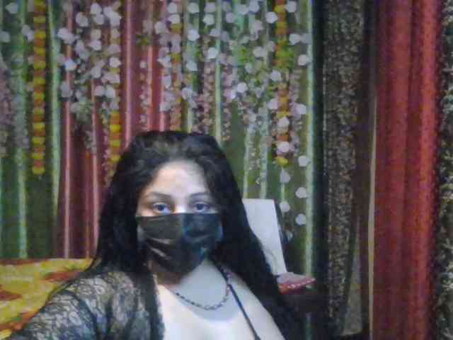 Naughtyladki webcam