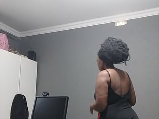 vicky94x Porn Show