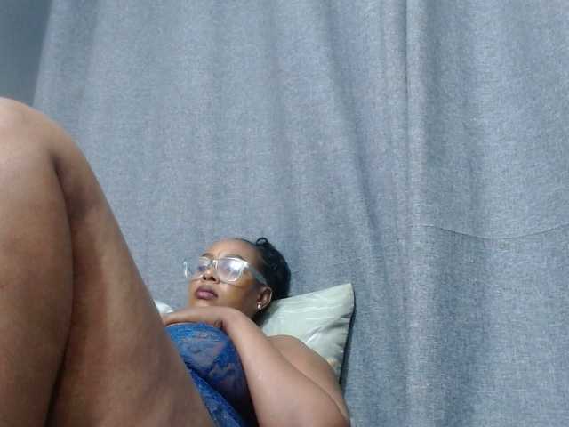 vicky94x live webcam show