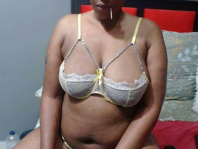vicky94x live cam on BongaCams