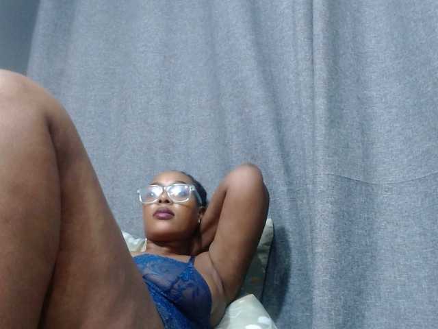 vicky94x live webcam show
