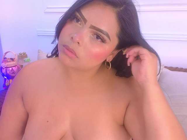 Daisy-Price live cam on BongaCams