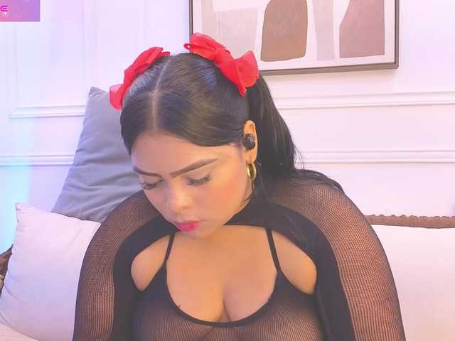 Daisy-Price's BongaCams show and profile