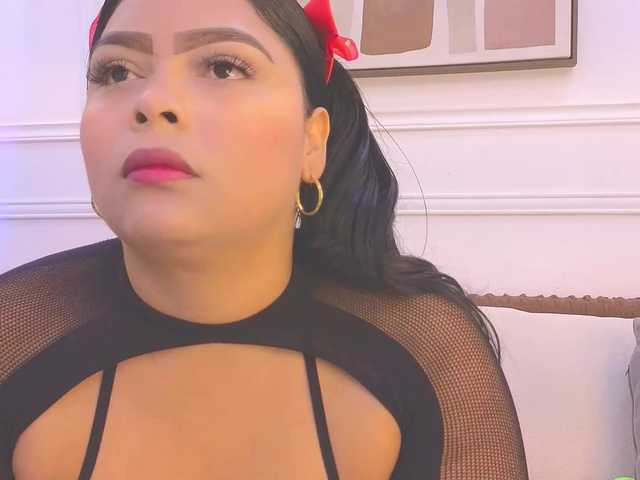 Daisy-Price's BongaCams show and profile