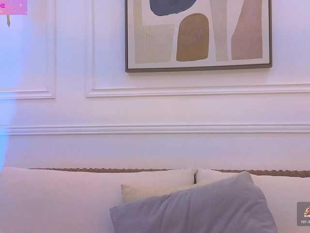 Daisy-Price's BongaCams show and profile