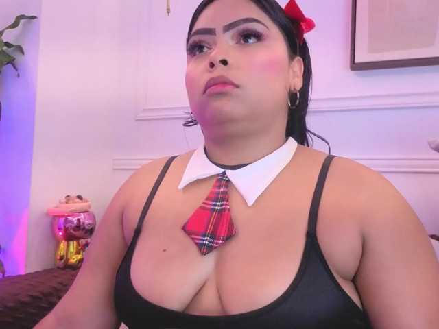 Daisy-Price, en directo ahora en BongaCams
