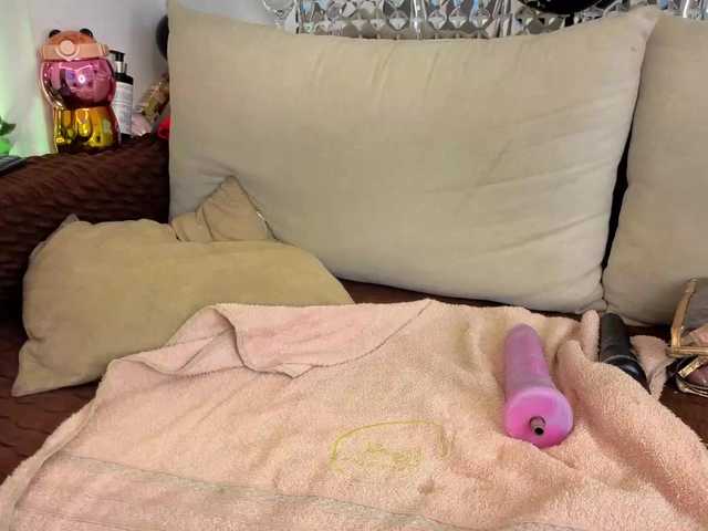 Daisy-Price live cam on BongaCams