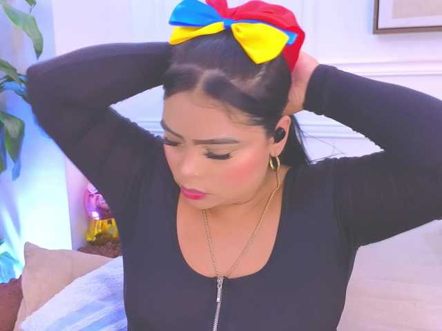 Daisy-Price live cam on BongaCams