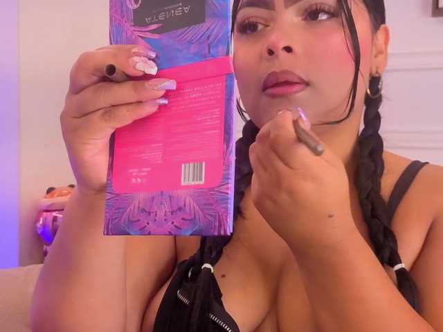 Daisy-Price live cam on BongaCams