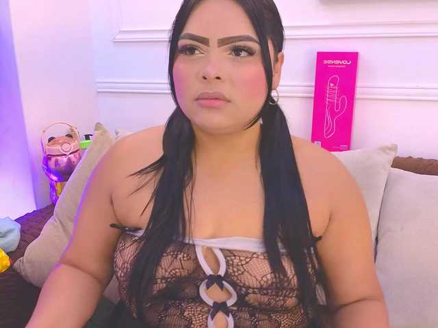 Daisy-Price live webcam show