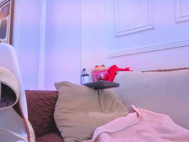 Daisy-Price live cam on BongaCams