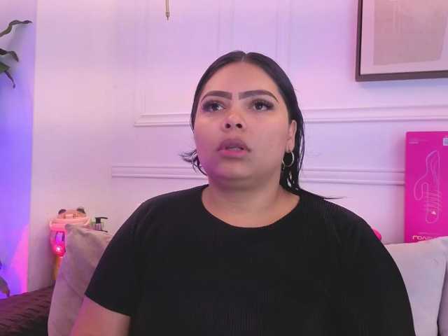 Daisy-Price, live now on BongaCams