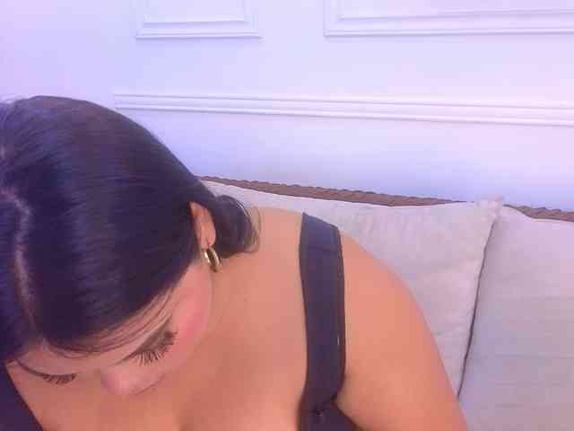 Daisy-Price Live Webcam on BongaCams