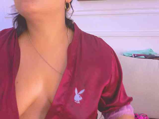 Daisy-Price Sex Cam Show