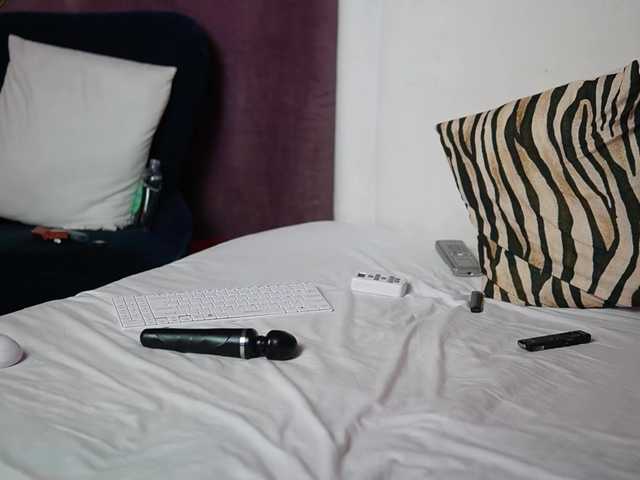 EmmaDallas live cam on BongaCams