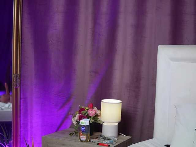 EmmaDallas live cam on BongaCams