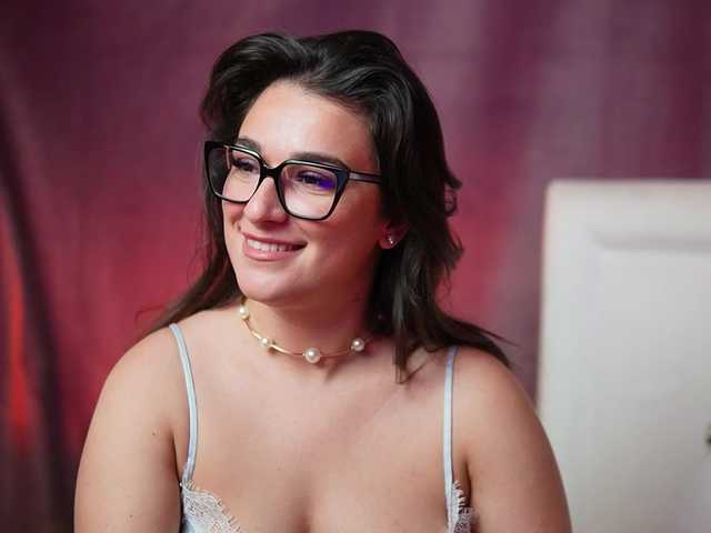 EmmaDallas live webcam show