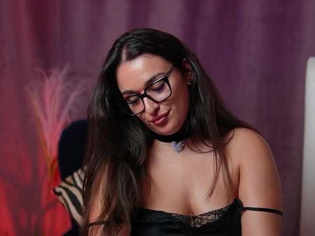 EmmaDallas live cam on BongaCams