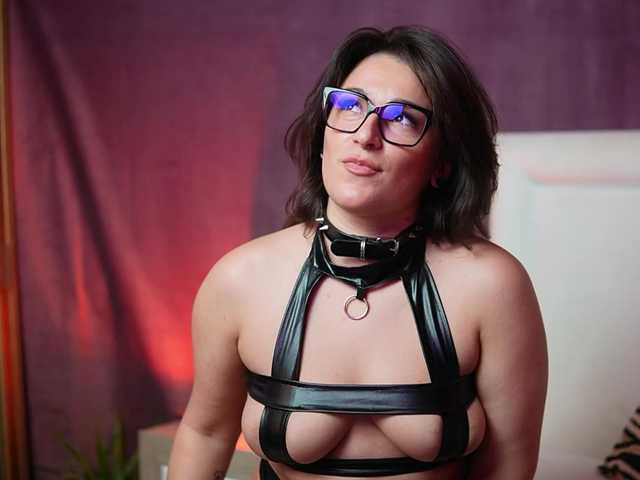 EmmaDallas live cam on BongaCams