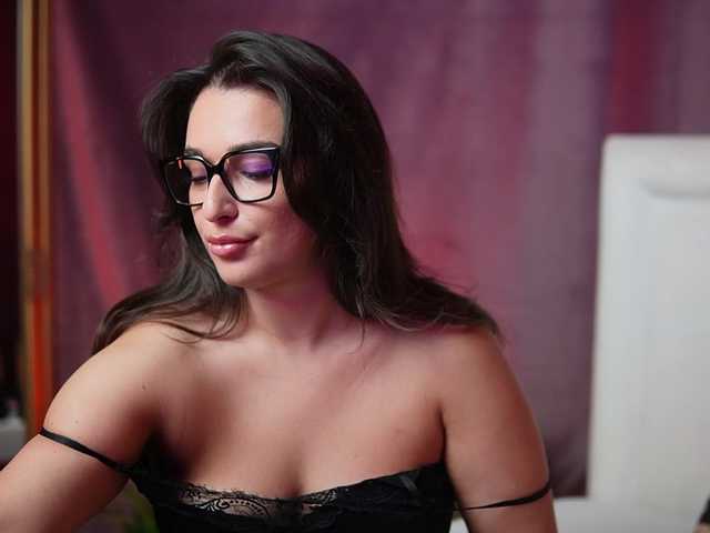 EmmaDallas live cam on BongaCams