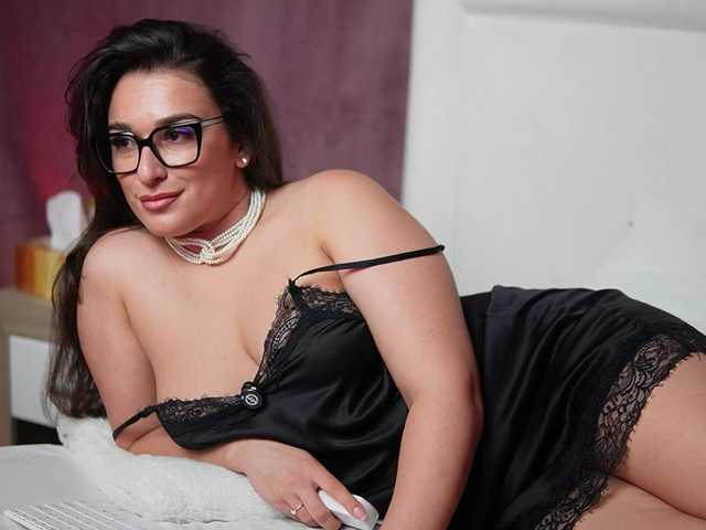 EmmaDallas live cam on BongaCams