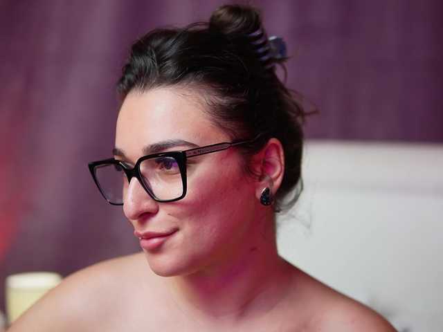 EmmaDallas live webcam show
