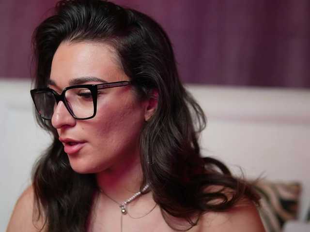 EmmaDallas live webcam show