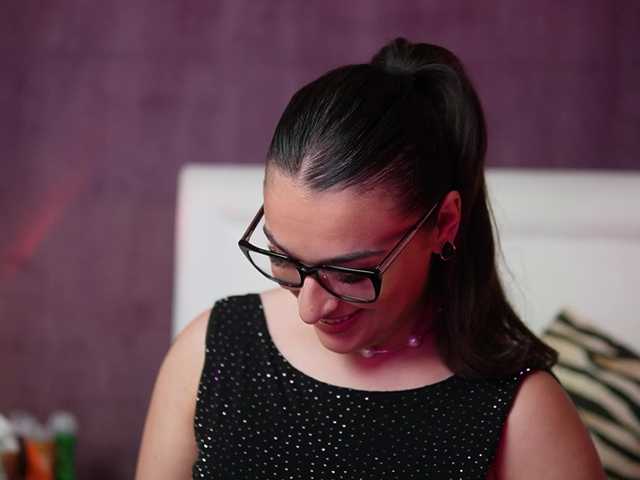 EmmaDallas live cam on BongaCams