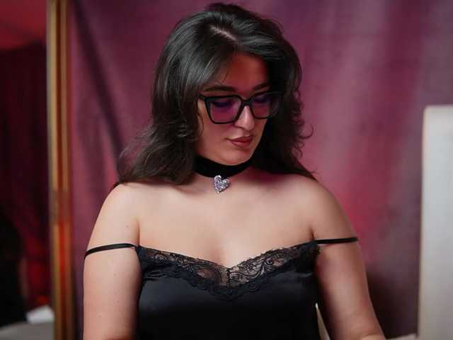 EmmaDallas live webcam show