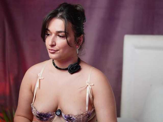 EmmaDallas live cam on BongaCams