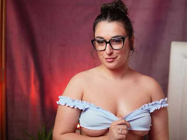 EmmaDallas live webcam show