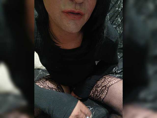 Maximix-1 live webcam show