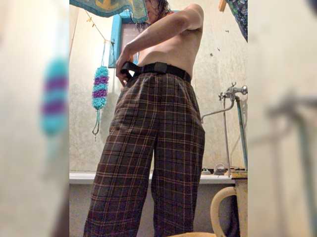 alienkaa live cam on BongaCams