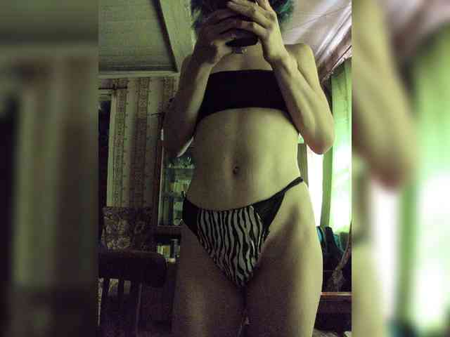 sexyalienka webcam