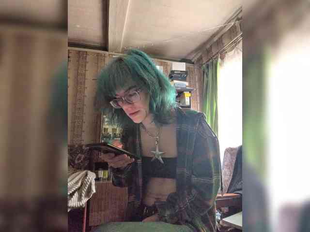 sexyalienka webcam