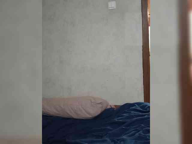 Lostcherry8 webcam