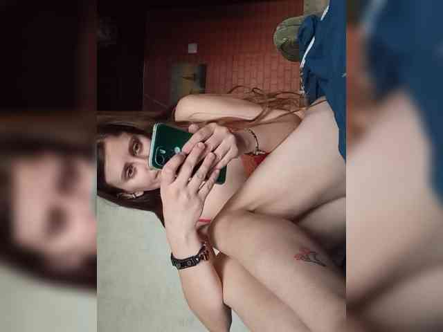 Lostcherry8 webcam
