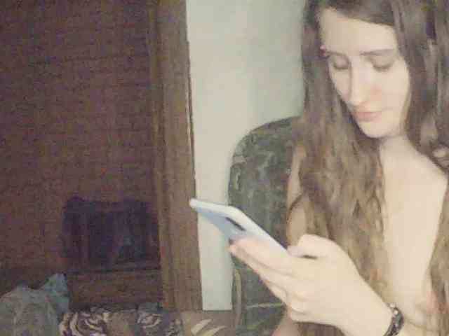 Lostcherry8 webcam