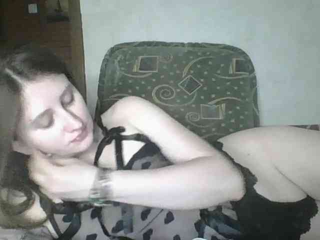 Lostcherry8 webcam