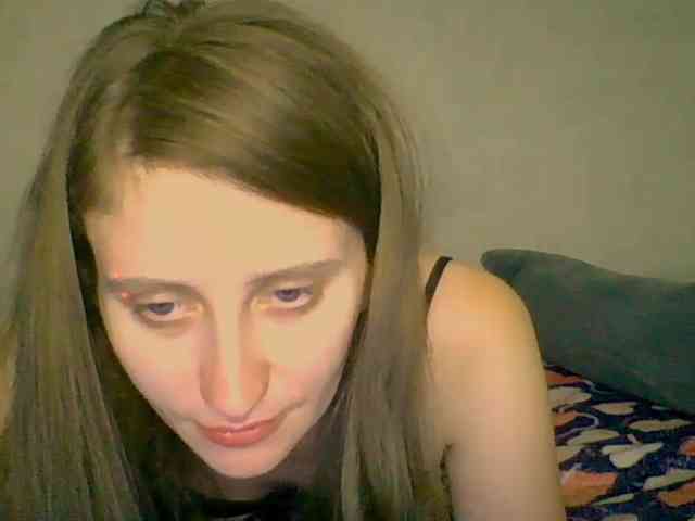 Lostcherry8 webcam