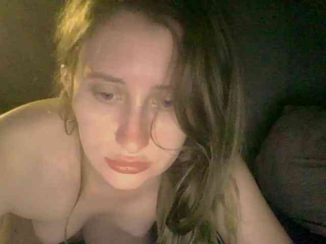 Lostcherry8 webcam
