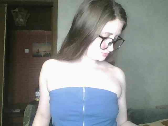 Lostcherry8 webcam